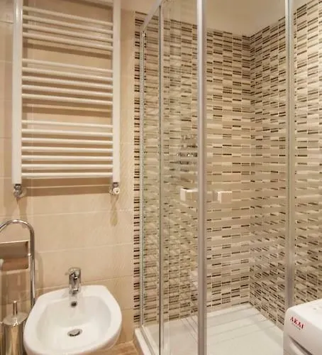 Rent Apartment Rom